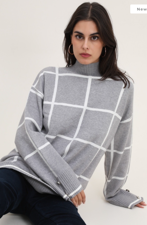 258 Grey Turtle Neck Striped Cozy Sweater One Size LOOWIE