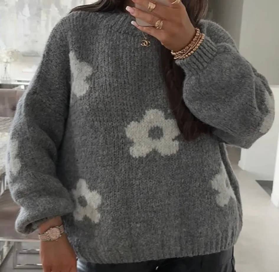 734 Grey Floral Cozy Italian Sweater One Size LOOWIE
