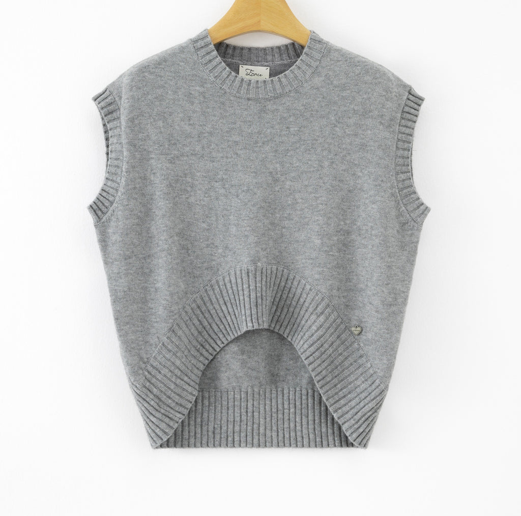 LUBXC3 Grey Boxy Knit Vest