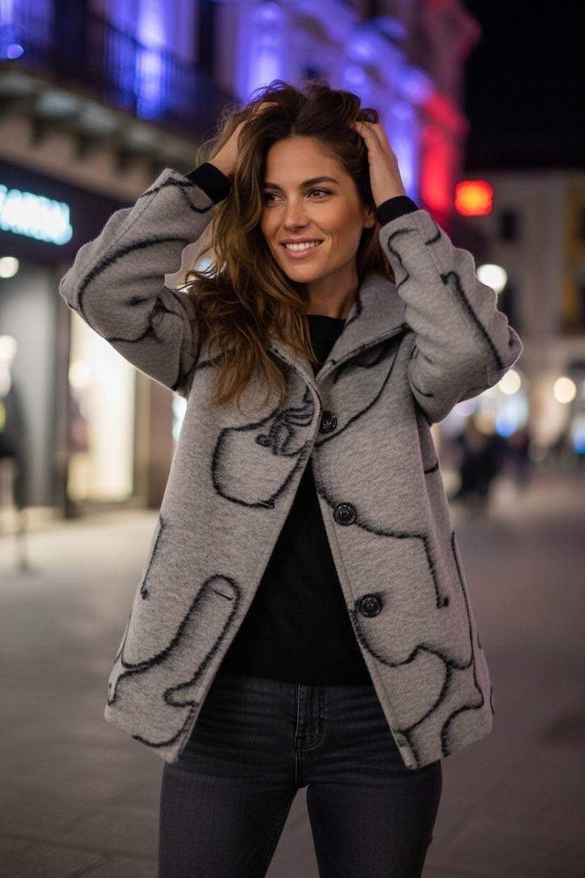 SB25 Beige Line Art Short Coat