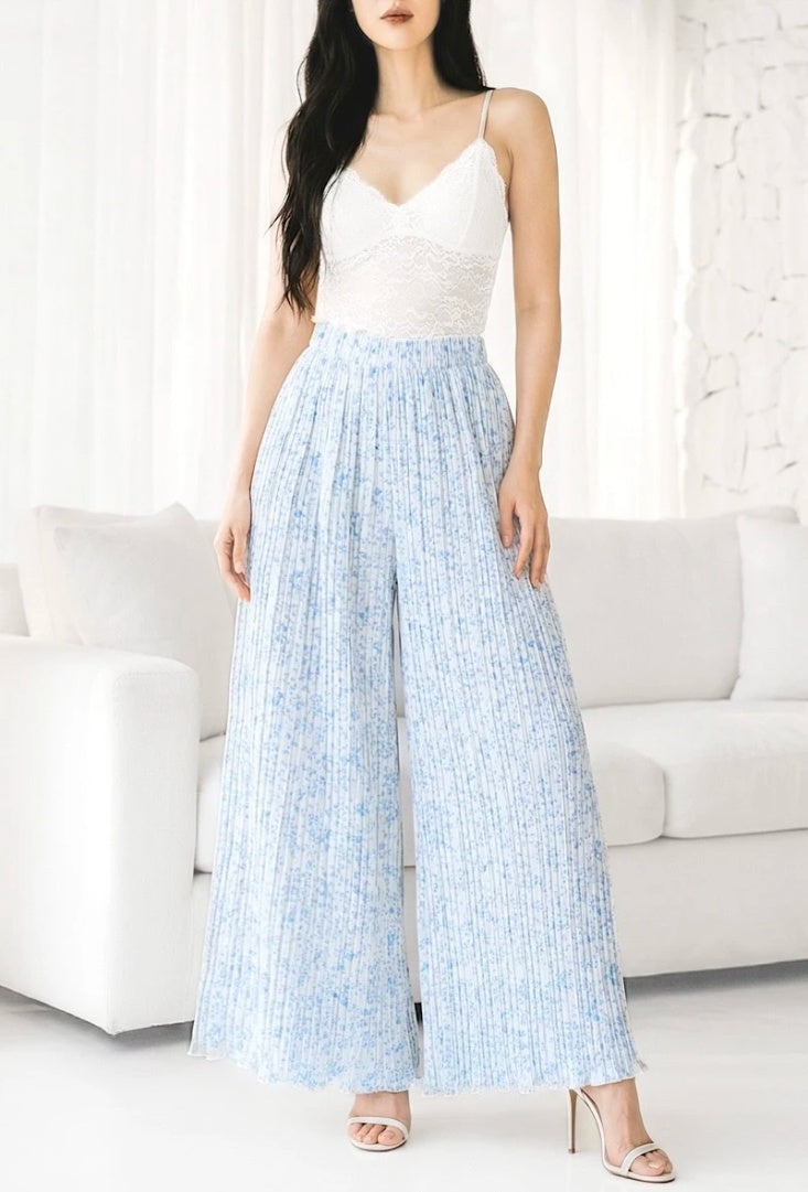 ESTRWLPBF Italian OS Printed Wide Leg Pants Powder Blue Floral