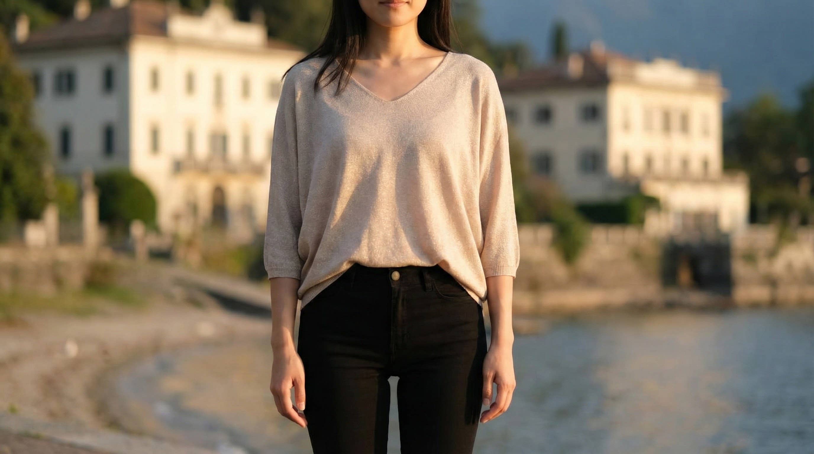 POSBE Italian One Size Beige Shiny Lurex Knit V-Neck Sweater