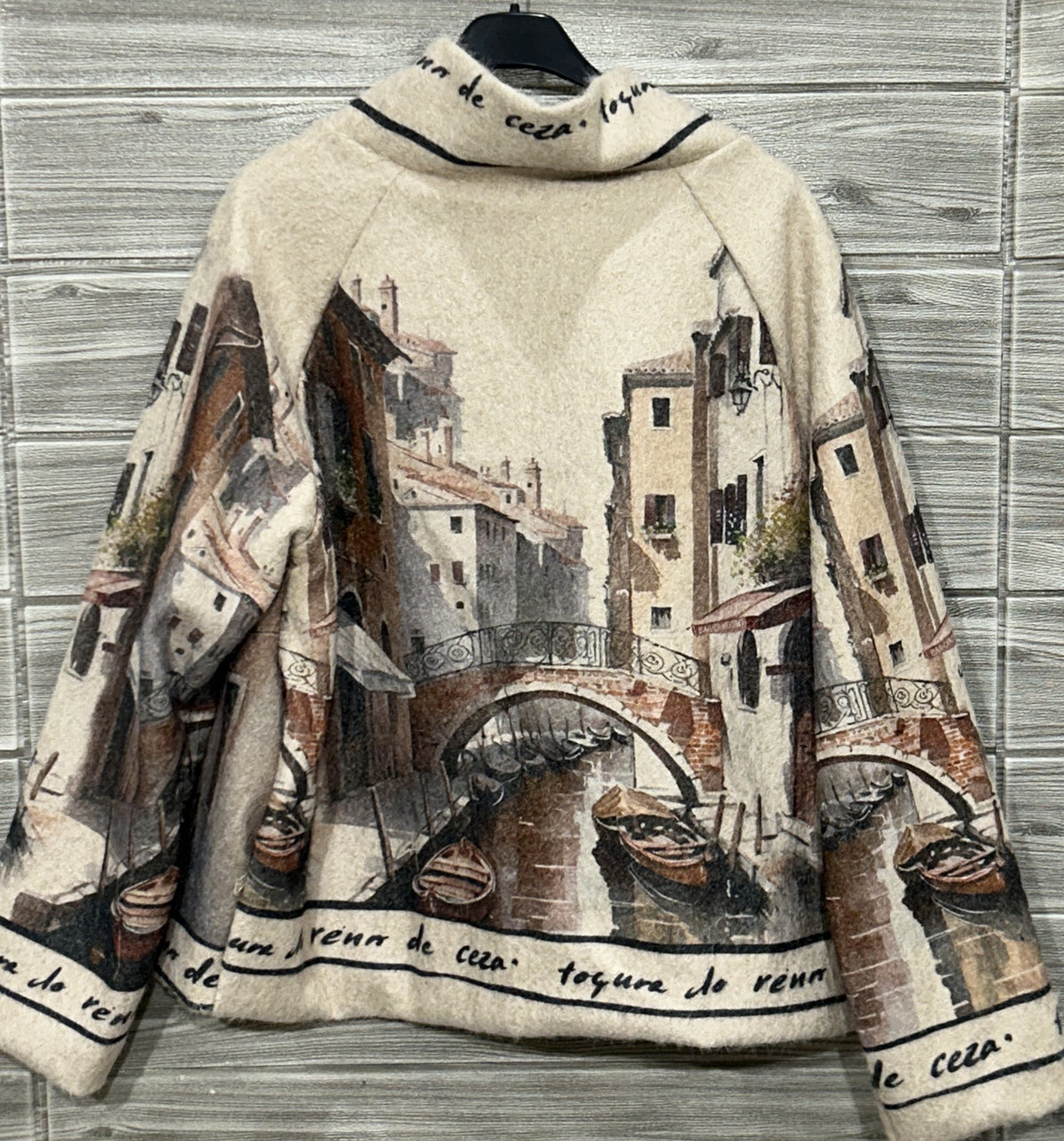 ZO22 Beige Venice Wrap Jacket