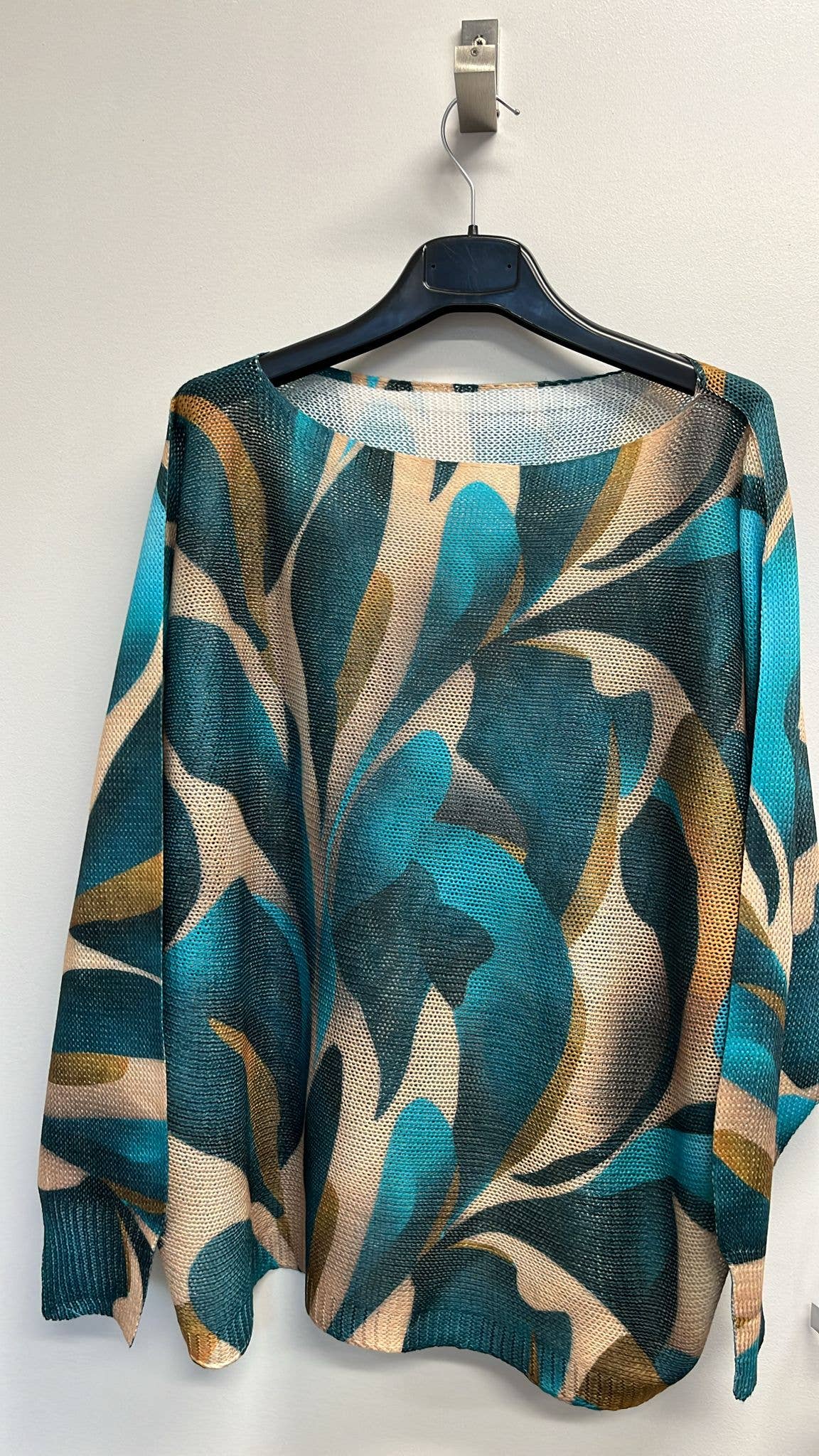 VILET Teal Leaves Round Neck Knit Printed Sweater LOOWIE