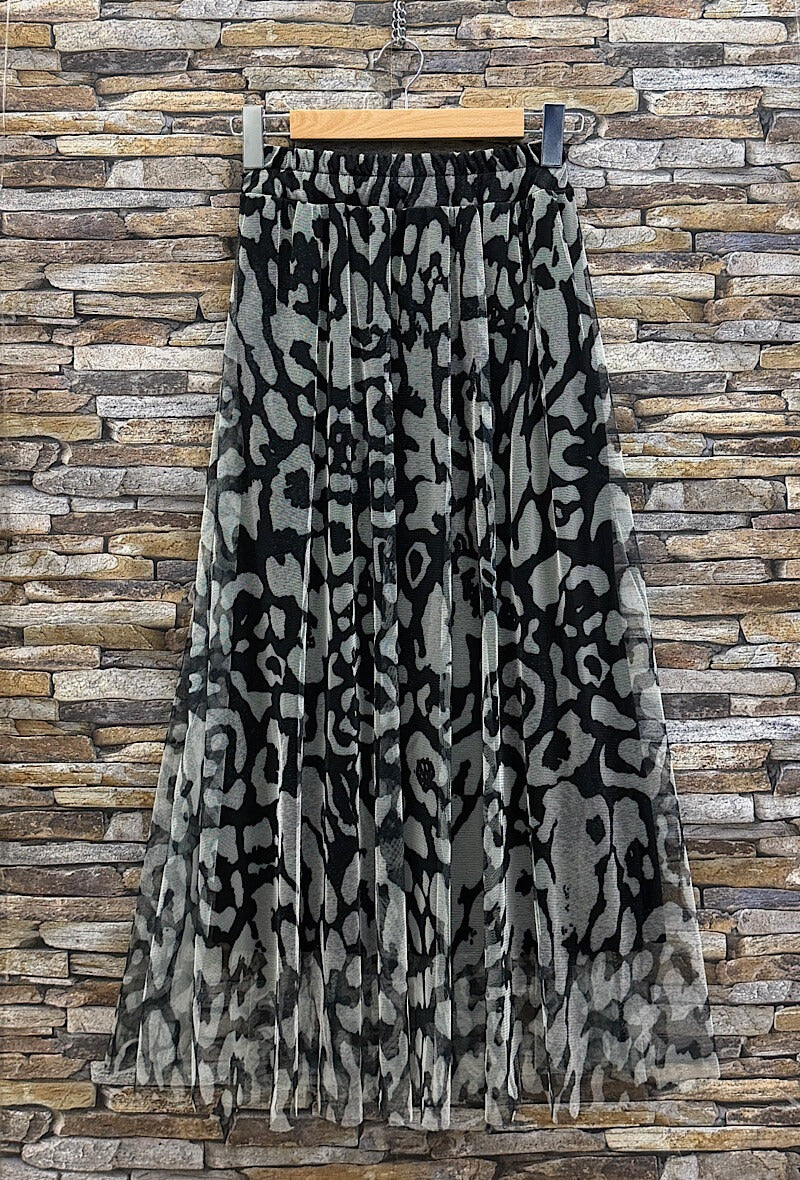 ELAR14 Black Leopard Print Skirt