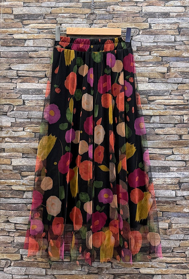 ELAR28 Black Floral Bouquet Skirt