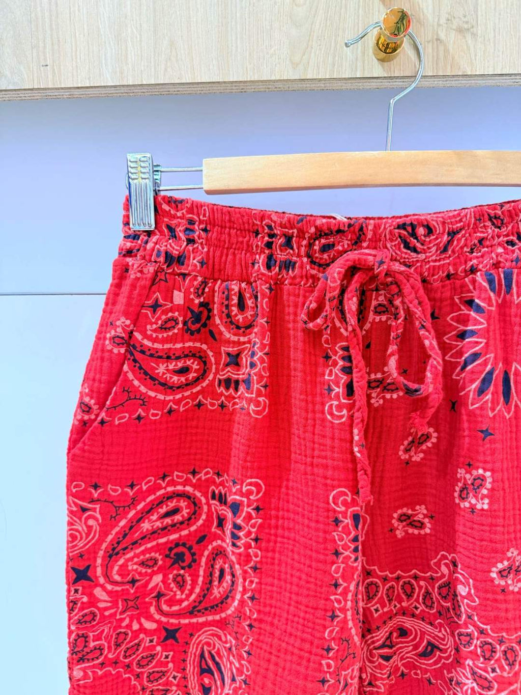 IV25262125RD Gauze Cotton Bandana Shorts Plus Size Red