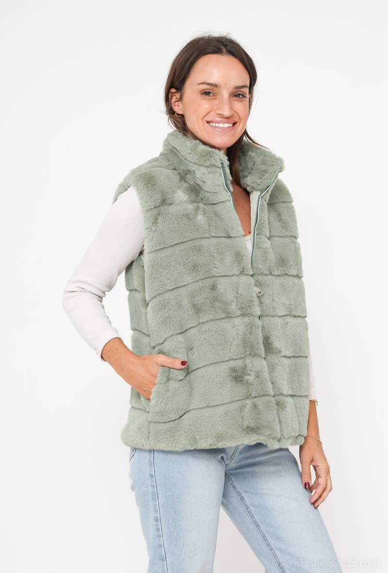 122 Aqua Green  Faux Fur Vest SIZE S/M LOOWIE
