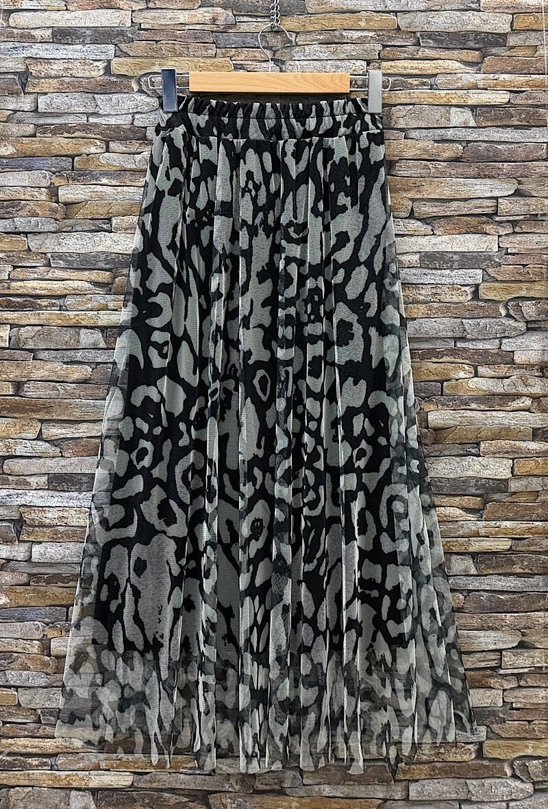 ELAR14 Black Leopard Print Skirt