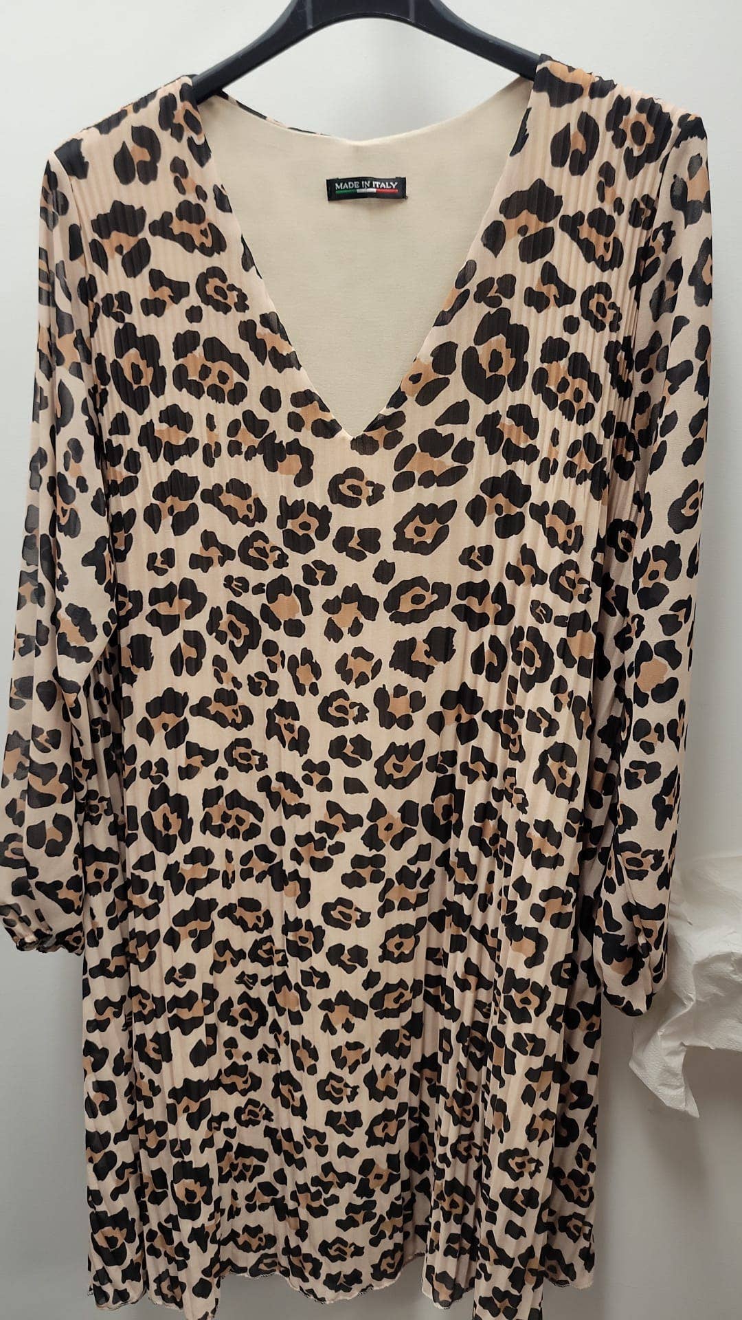ELDLEO Leopard Pleated Dress w/ lining V-Neck LOOWIE