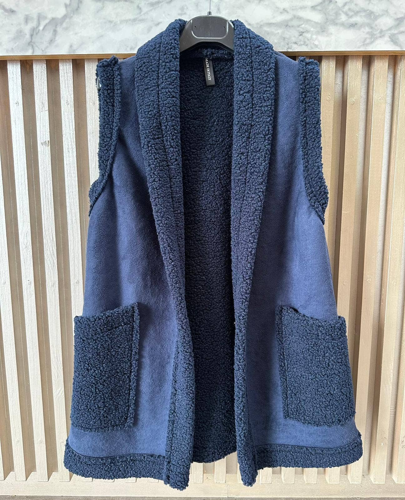 VIJABLU Italian Blue One Size Plush Vest w/2 Pockets LOOWIE