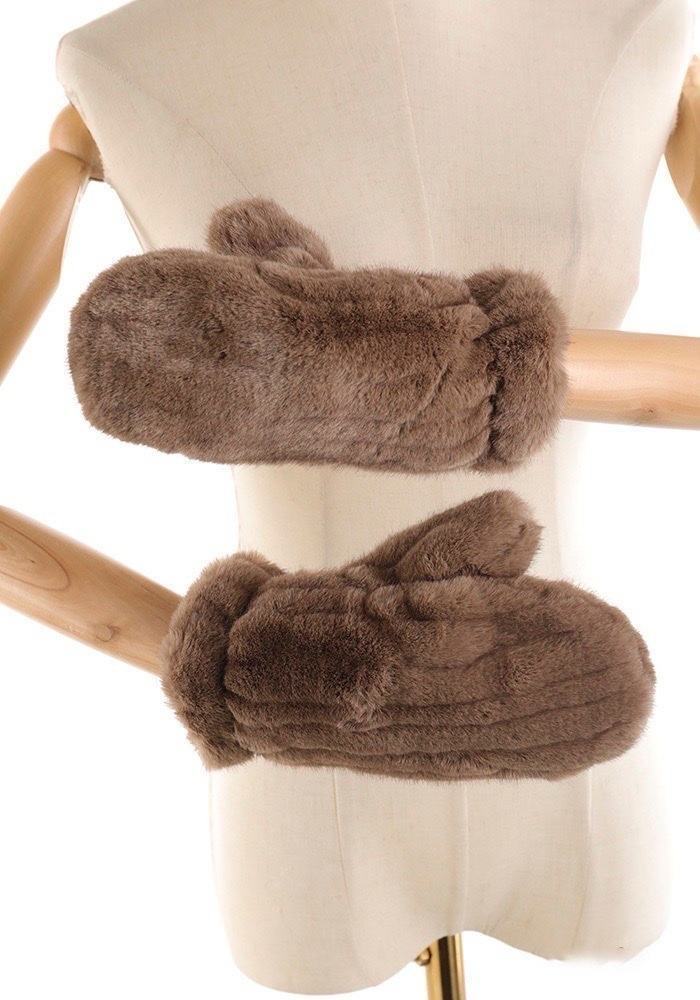 JA323 Taupe Ribbed Fur Mittens