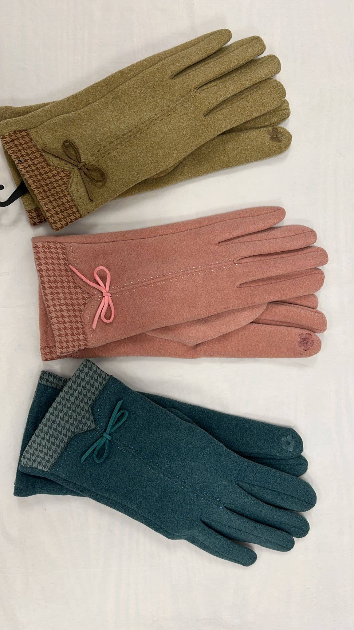 OFGL5 One Size Touch Screen Bow Gloves LOOWIE