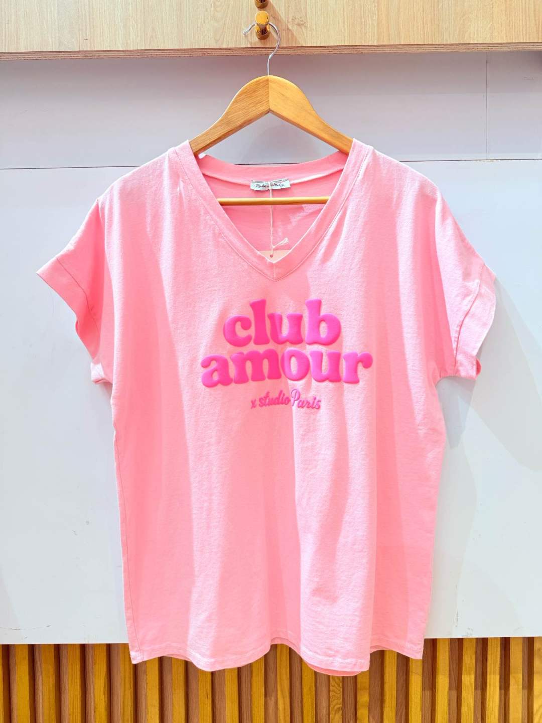 IV012PK Cotton Love Club V-Neck T-Shirt Pink