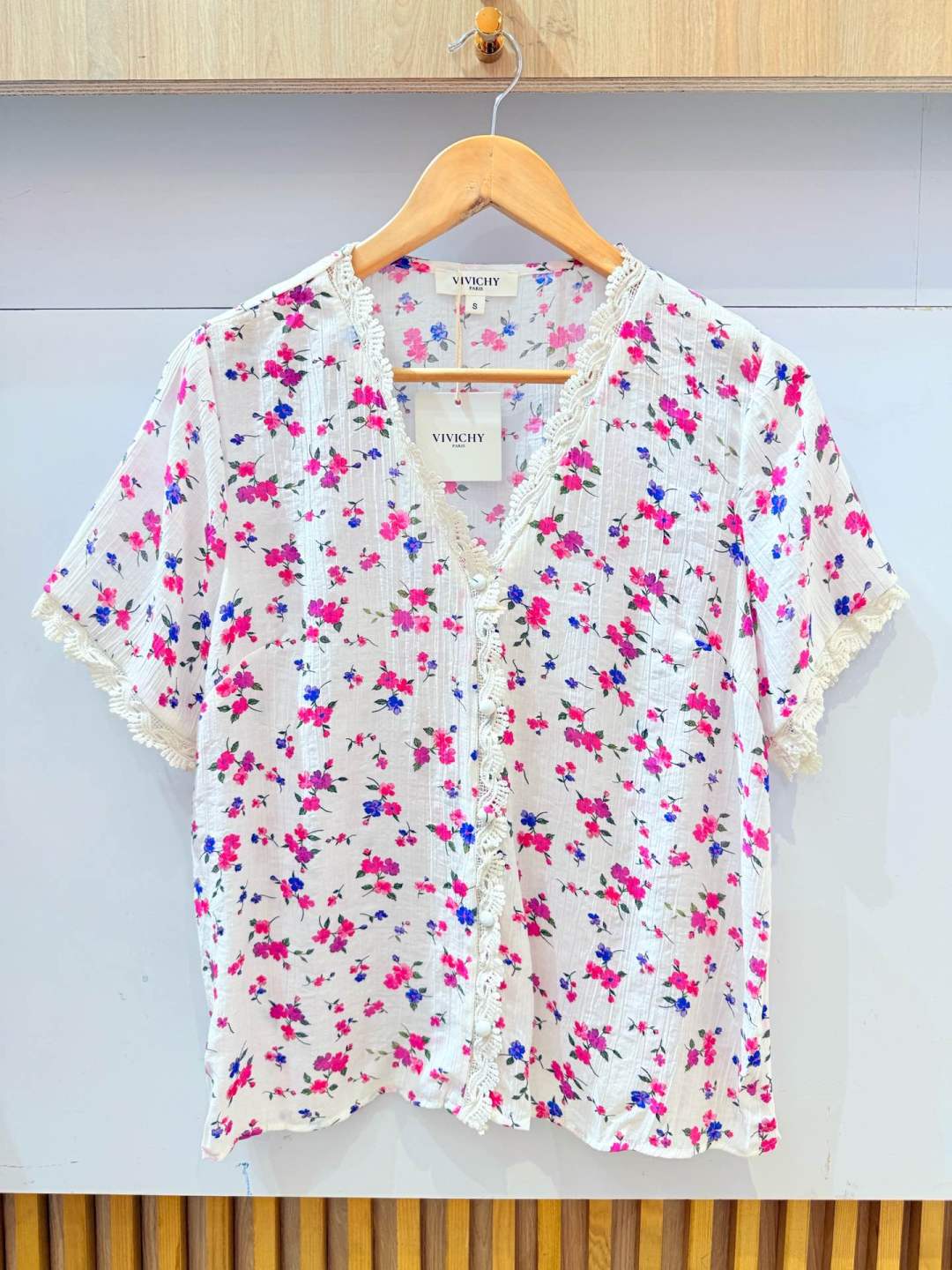 IVA272FU Floral Shirt Fuchsia