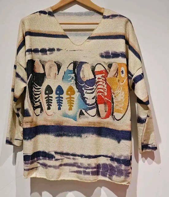 POSN Italian Cozy Cream Sneakers Sweater One Size LOOWIE