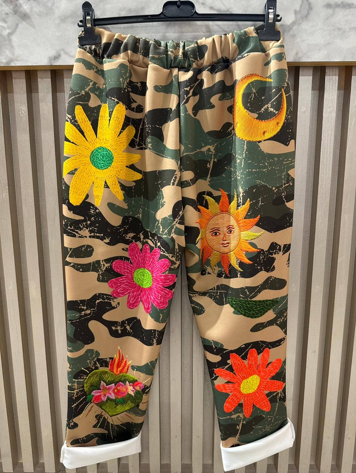 VISWWCSB Italian Camo Sun & Bloom Print Sweatpants LOOWIE