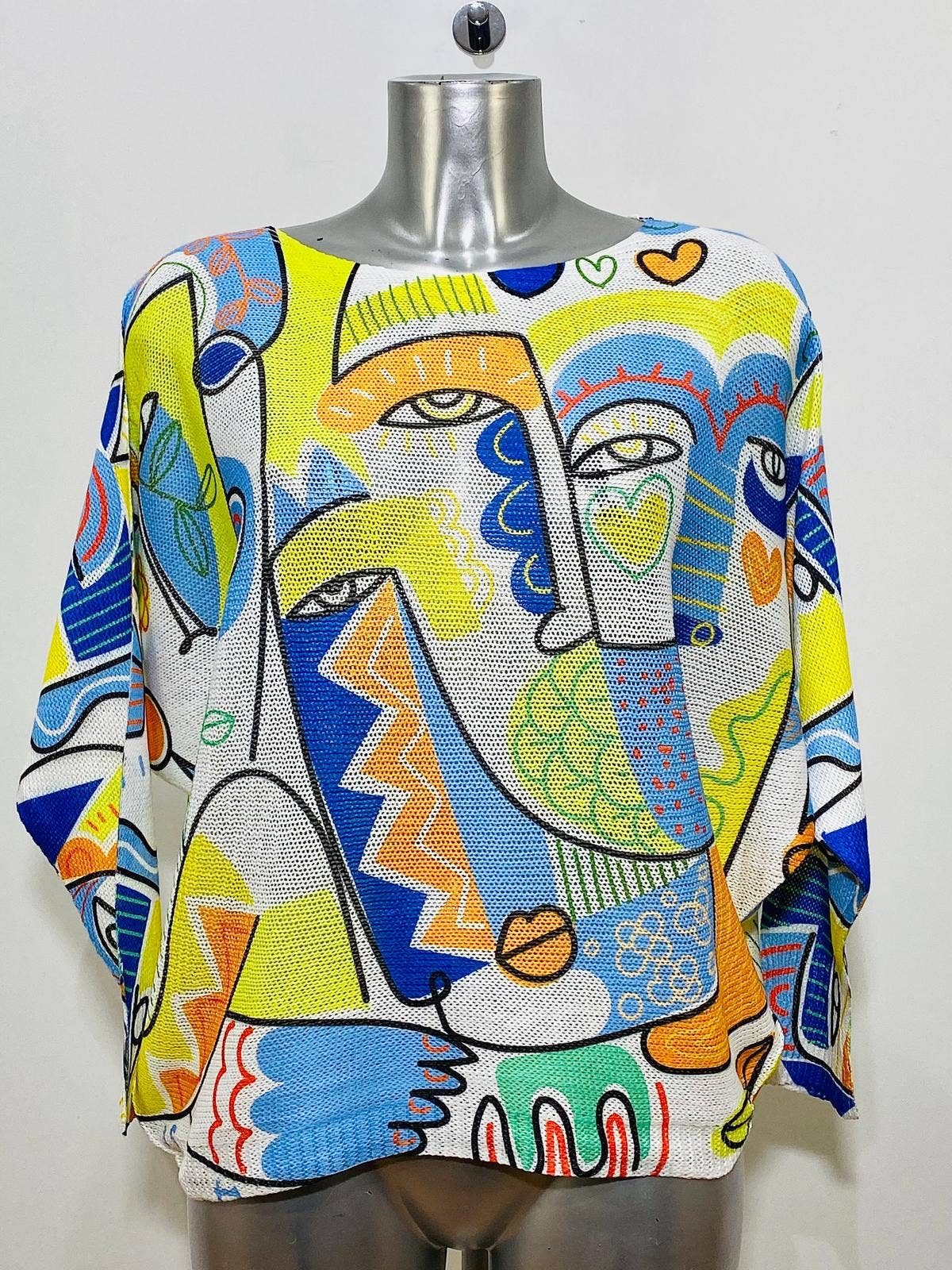 CPIC2 White Blue "PICASSO"  Round Knit Printed Sweater
