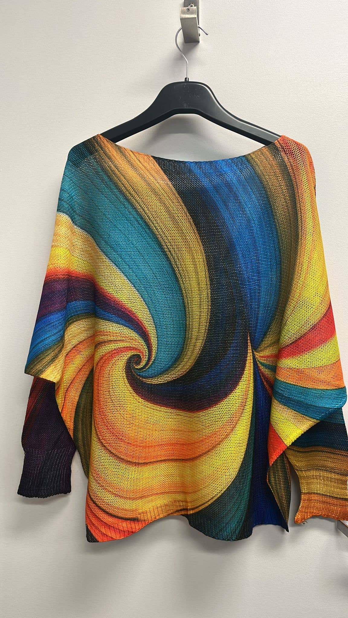 VIWAY Yellow Wavy Round Neck Knit Printed Sweater