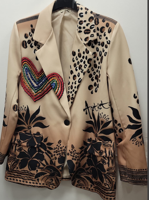 LBLA201 One Size Italian Beige Heart Printed Blazer