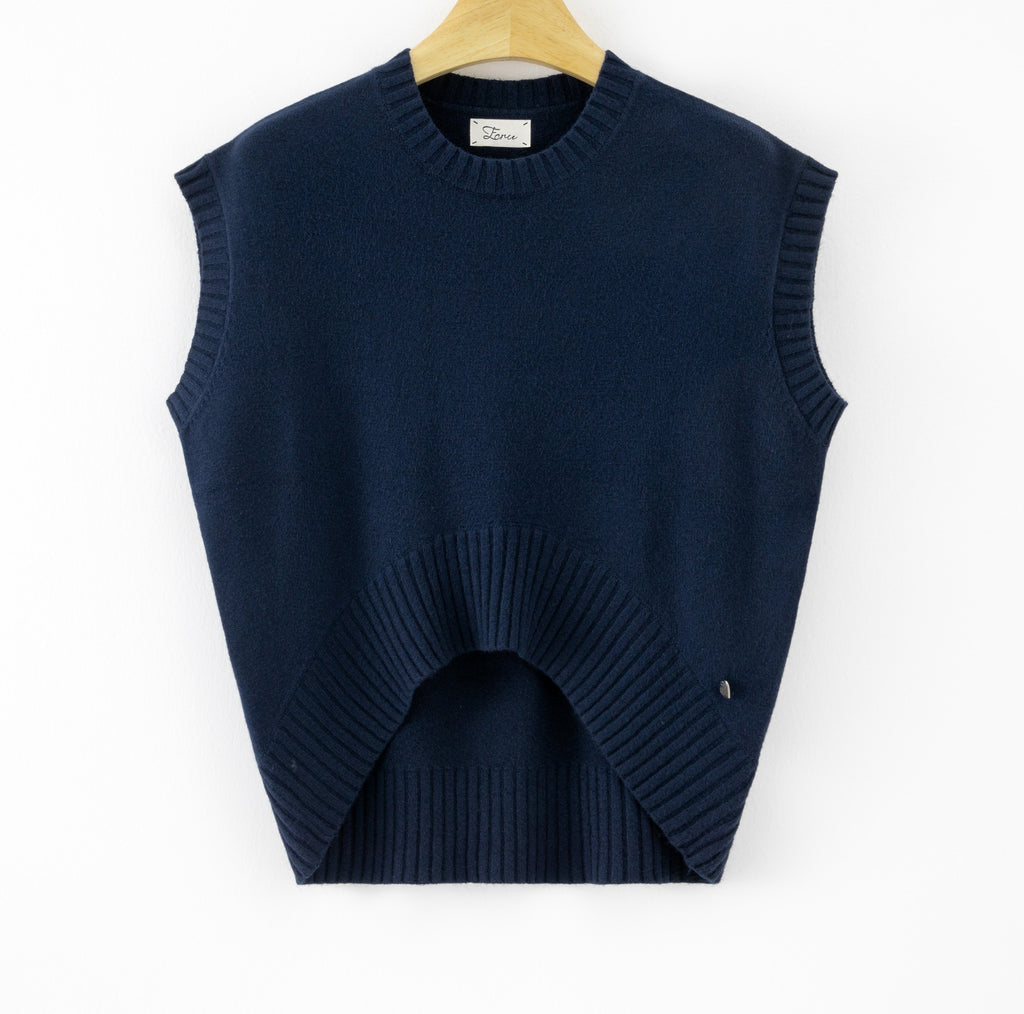 LUBXC11 Navy Boxy Knit Vest