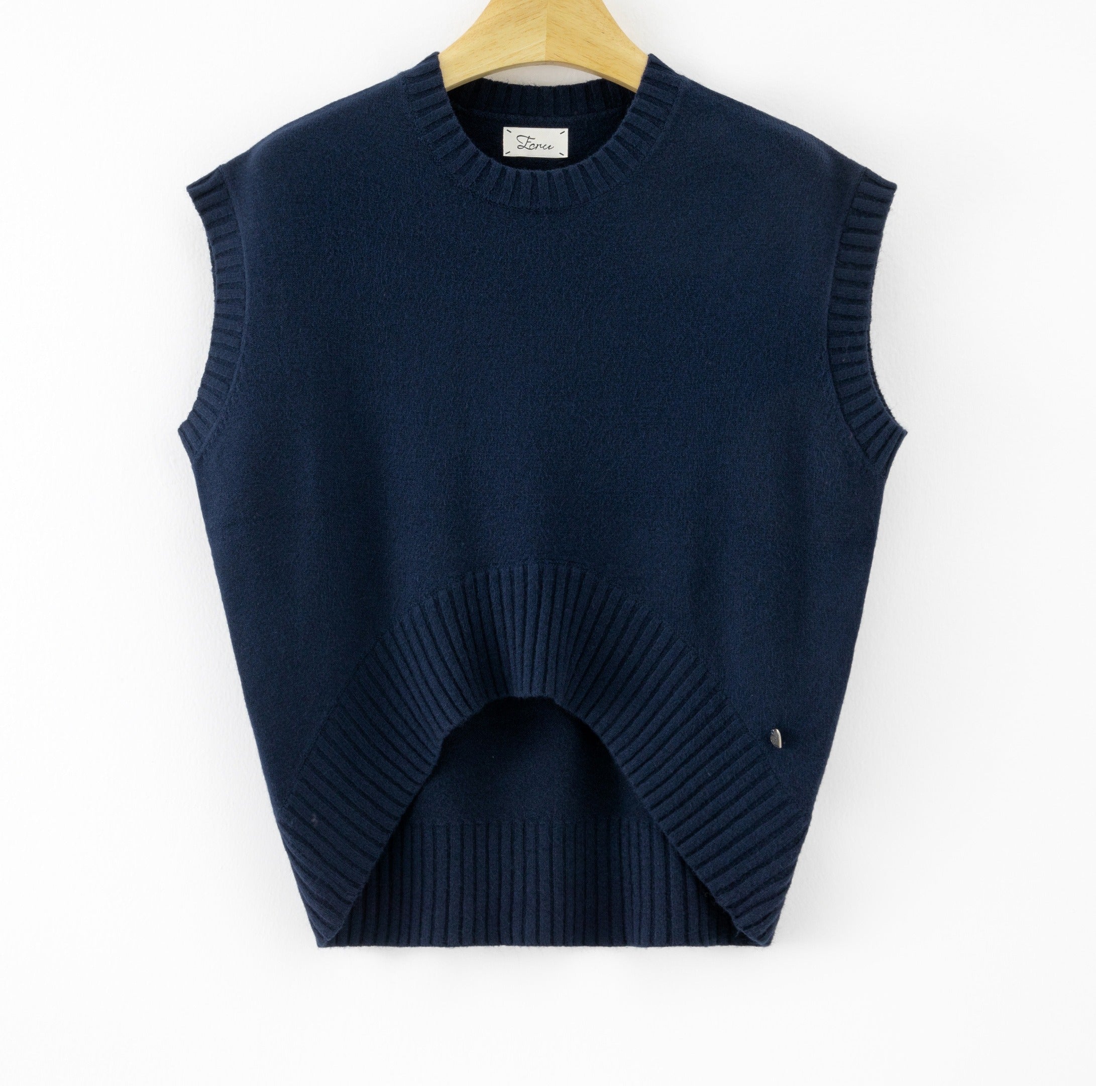 LUBXC11 Navy Boxy Knit Vest