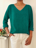 Z817 Italian One Size Emerald V-Neck Knit Soft Sweater