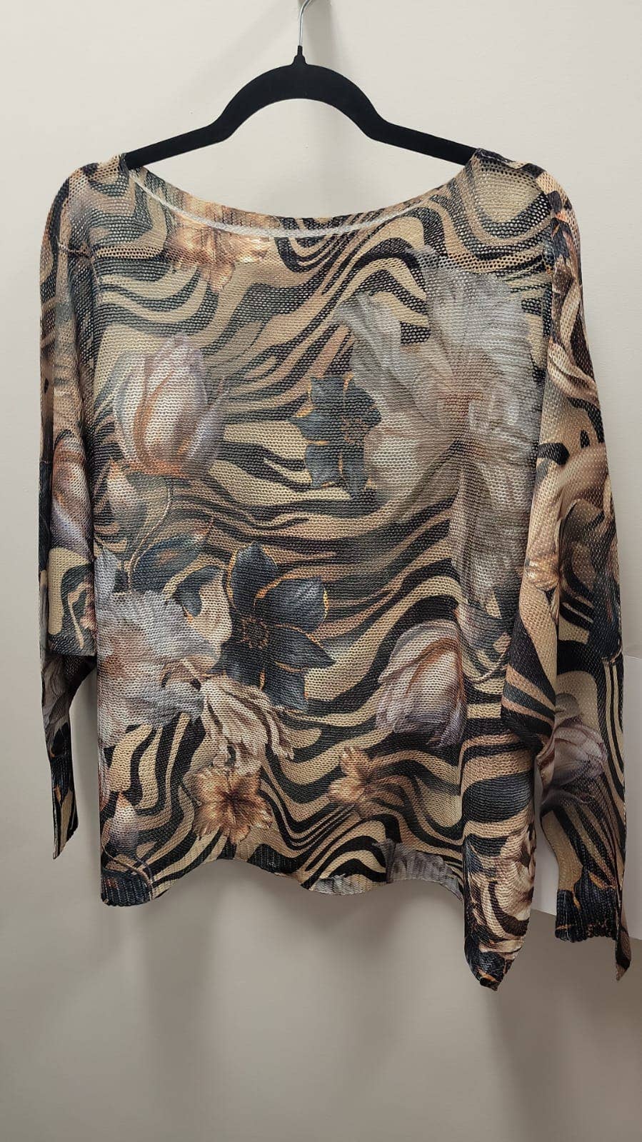 VIZEBF Beige Zebra Floral Round Knit Printed Sweater