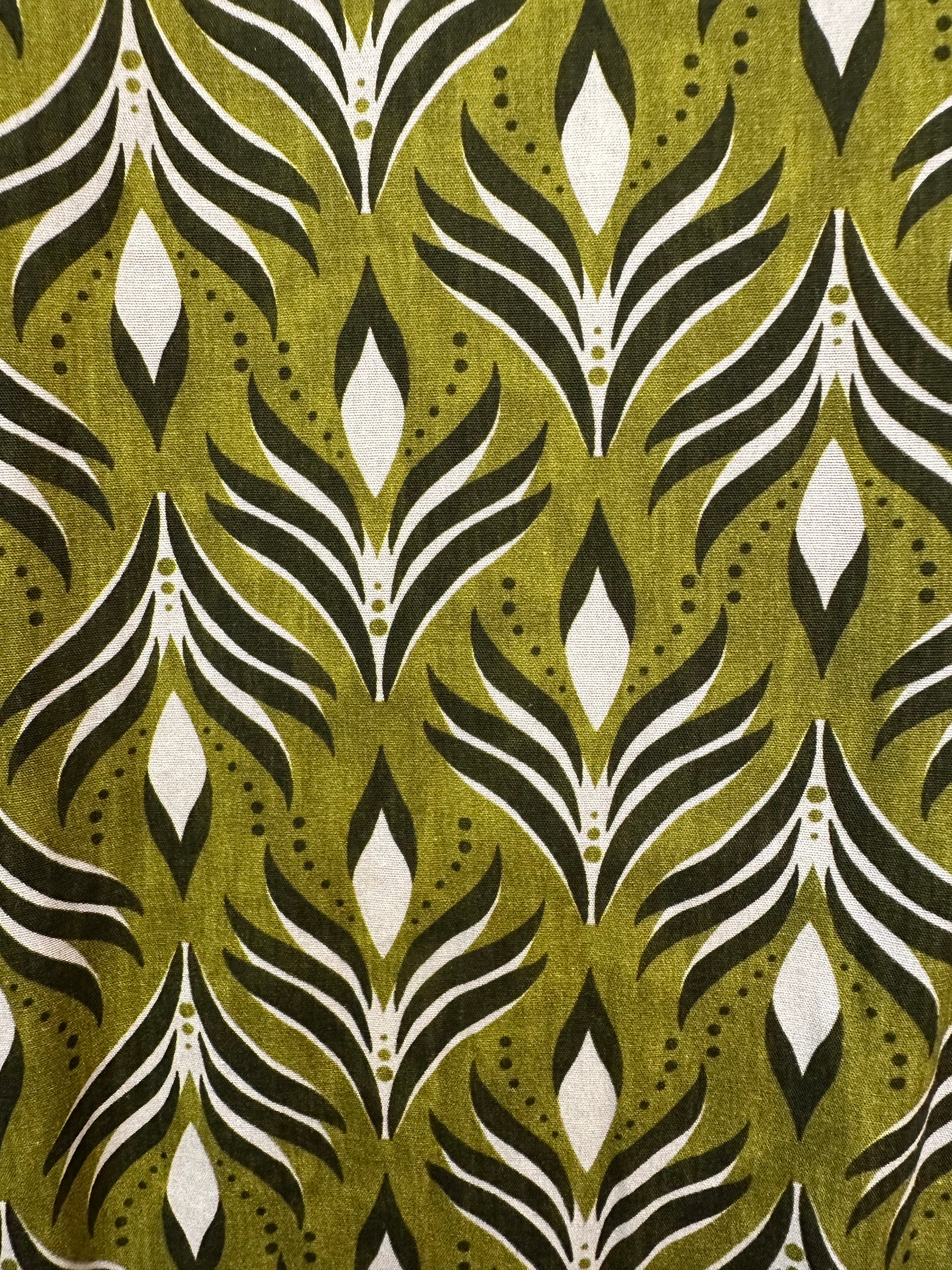 VC24002HANI Cotton Leaf Print Shirt Dress Anise Green