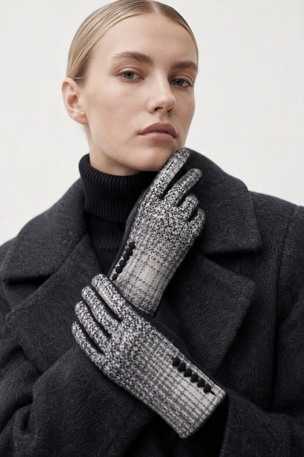 JA401 Black Check Print Gloves
