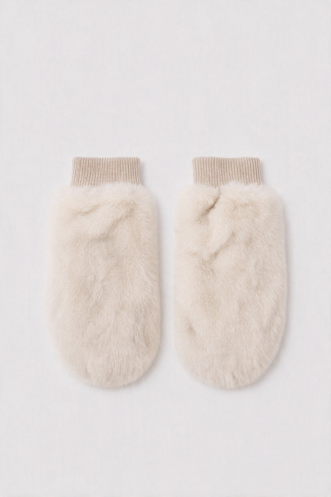 JA369 Cream Fluffy Fur Mittens
