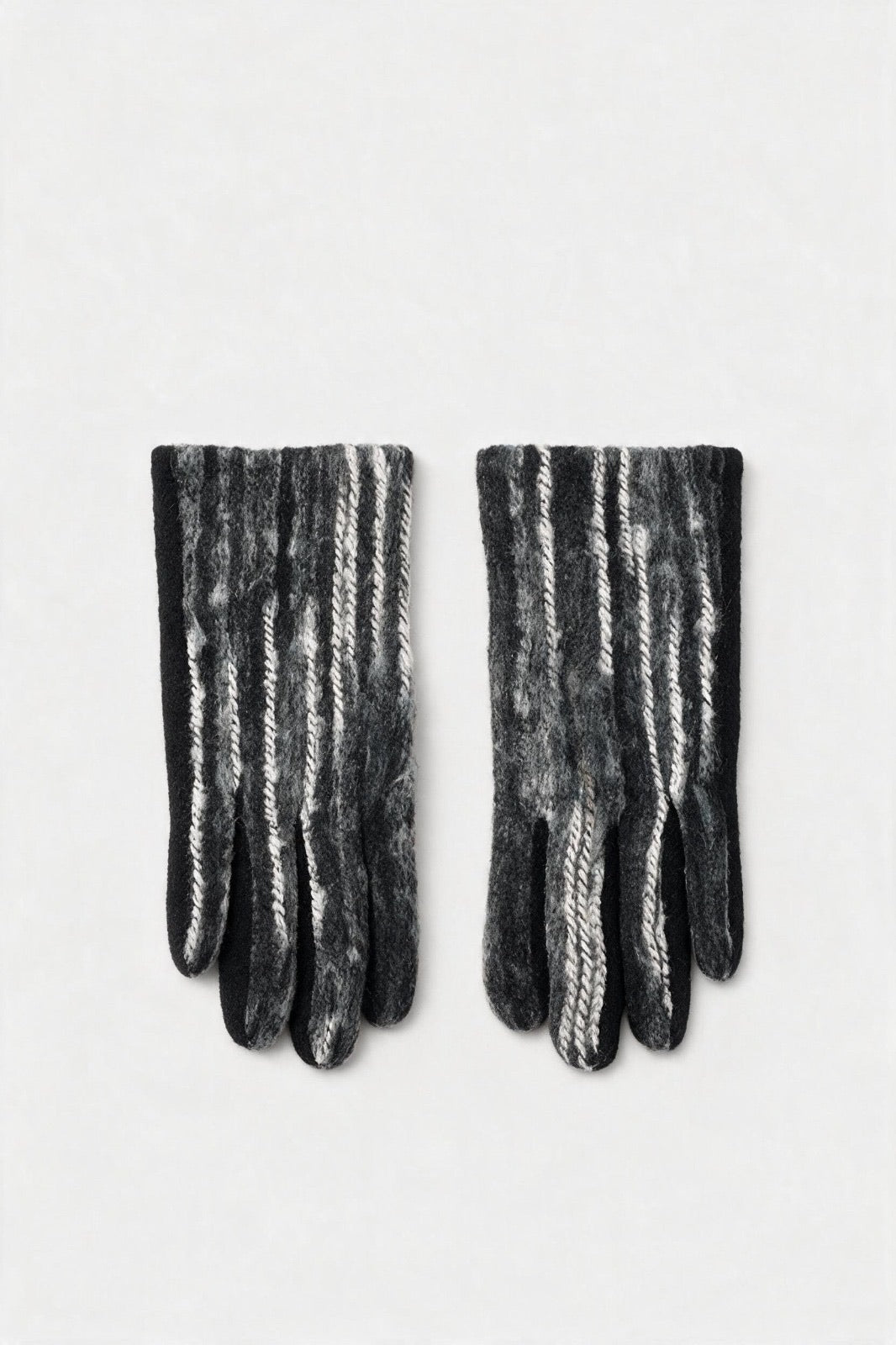JA406 Black Striped Knit Gloves