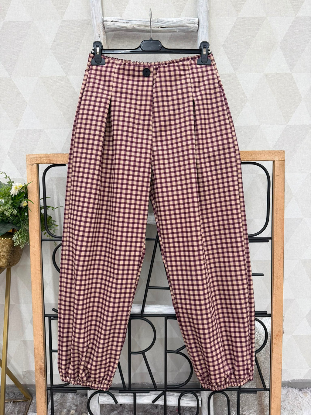 SW567 Burgundy Gingham Balloon Pants
