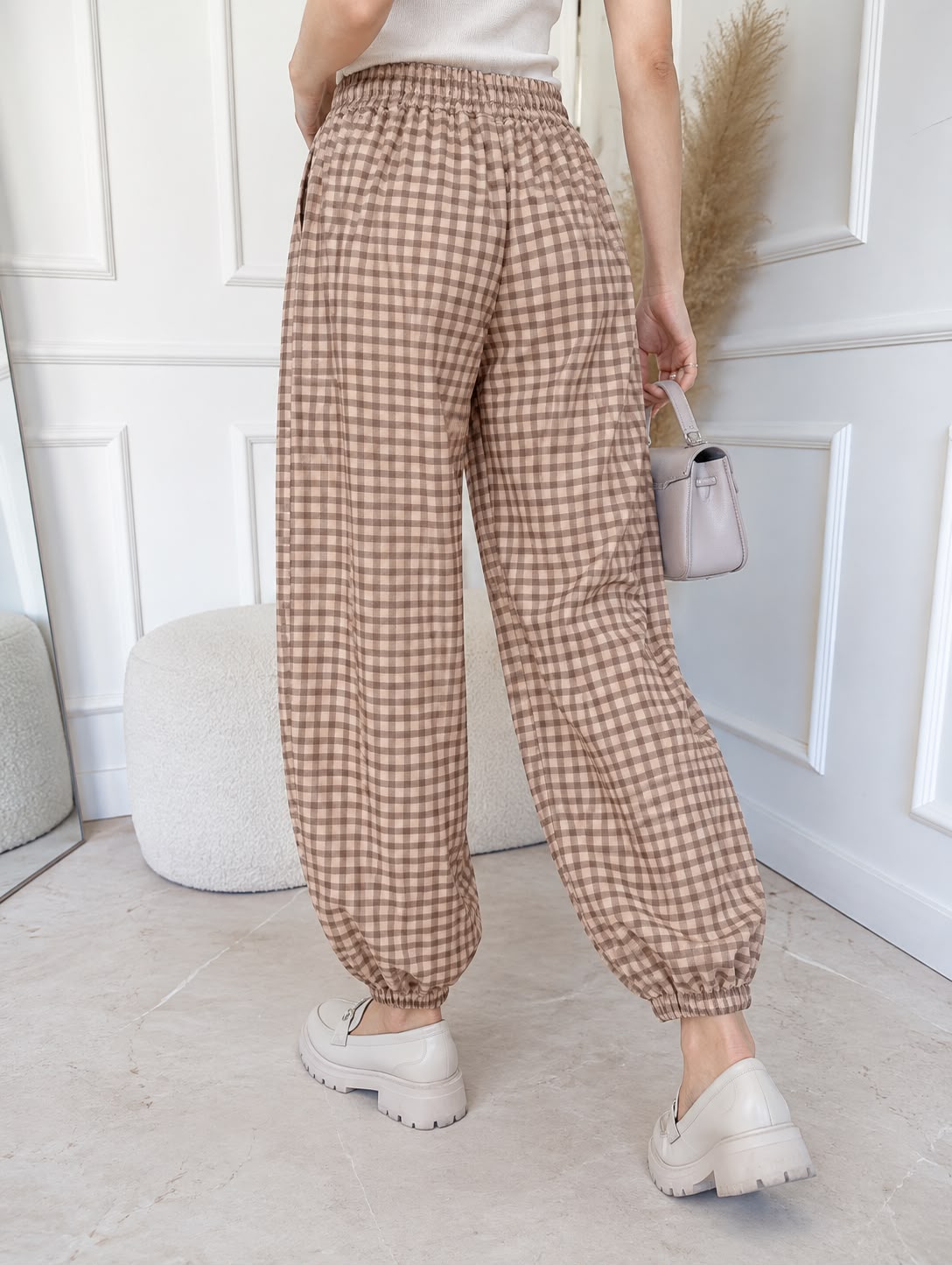 SW569 Beige Gingham Balloon Pants
