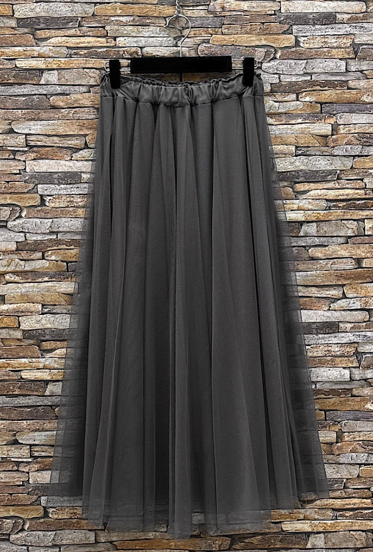 ESSMDSI One Size Silver Italian Tulle Midi Skirt