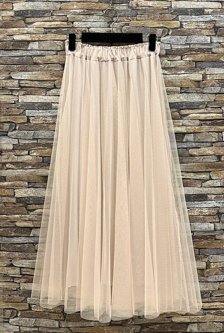 ESSMDIV One Size Ivory Italian Tulle Midi Skirt