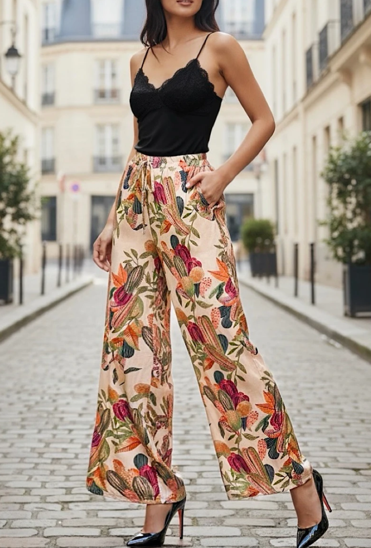 ESSWLBBO Italian One Size Beige Botanical Wide-Leg Pants