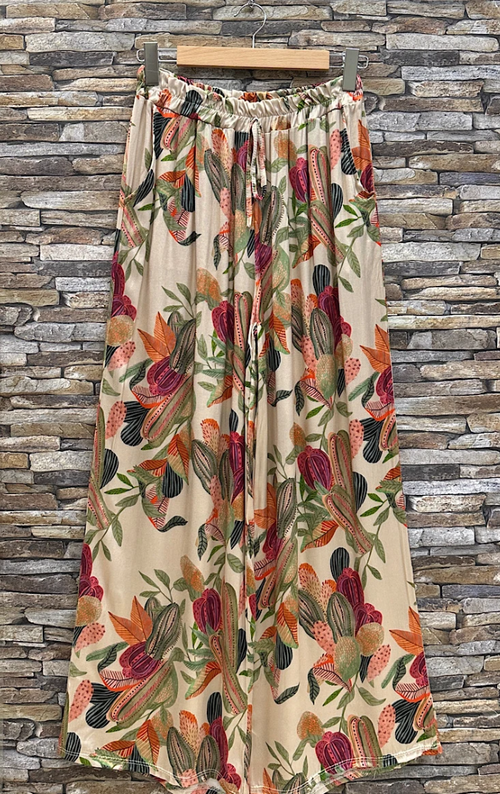 ESSWLBBO Italian One Size Beige Botanical Wide-Leg Pants
