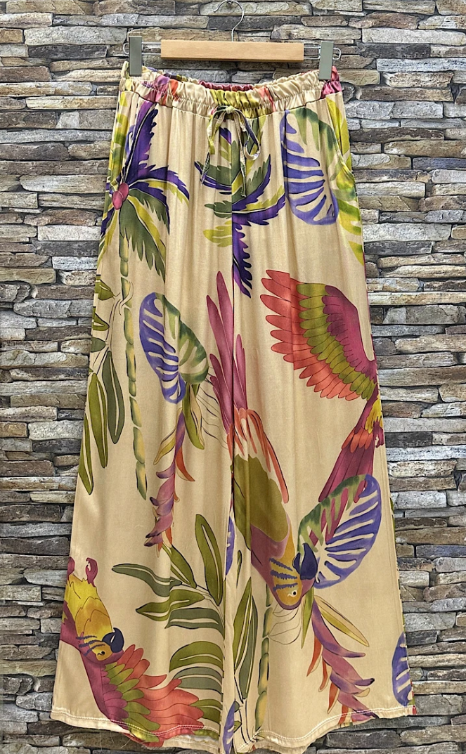 ESSWLTBD Italian One Size Tropical Bird Wide-Leg Pants
