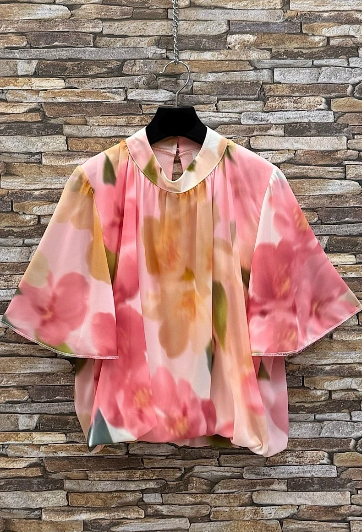 ESBSSPKFMN Italian OS Pink Floral Mock Neck Blouse