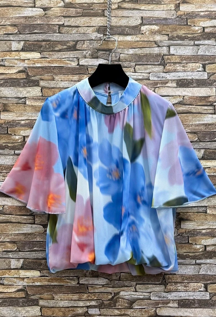 ESBSSBLFMN Italian OS Blue Floral Mock Neck Blouse