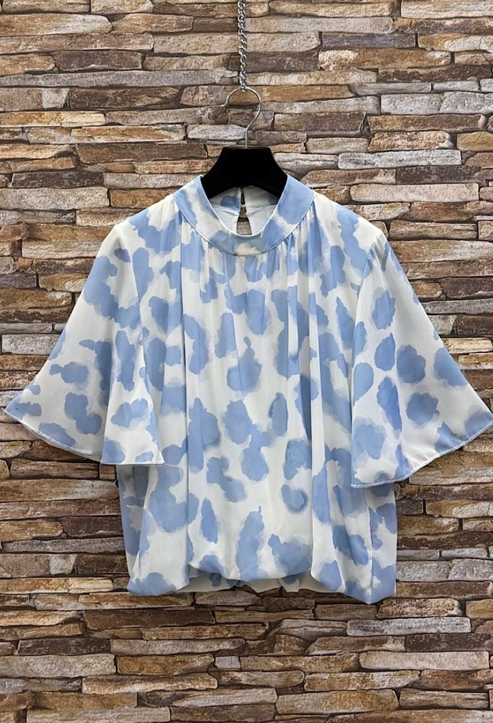ESBSSBLIASB Italian OS Blue Ivory Abstract Spot Blouse