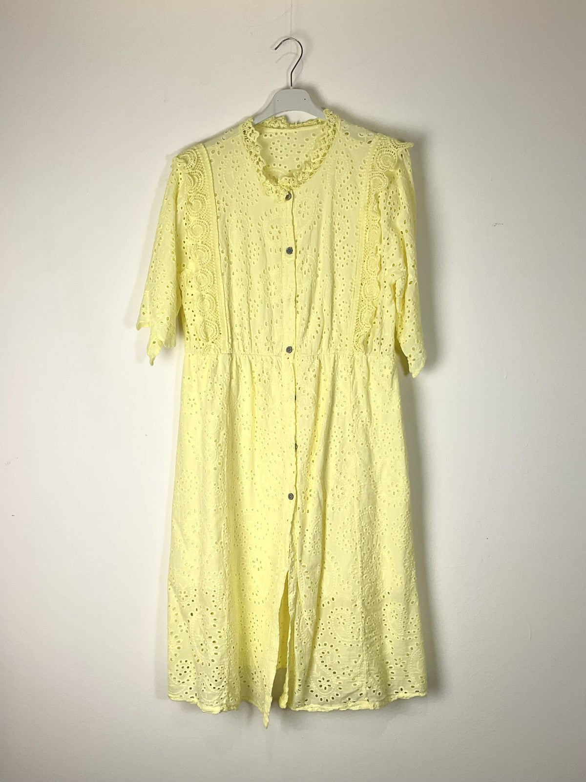 TDEBFD Eyelet Button Front Short Dress — Yellow