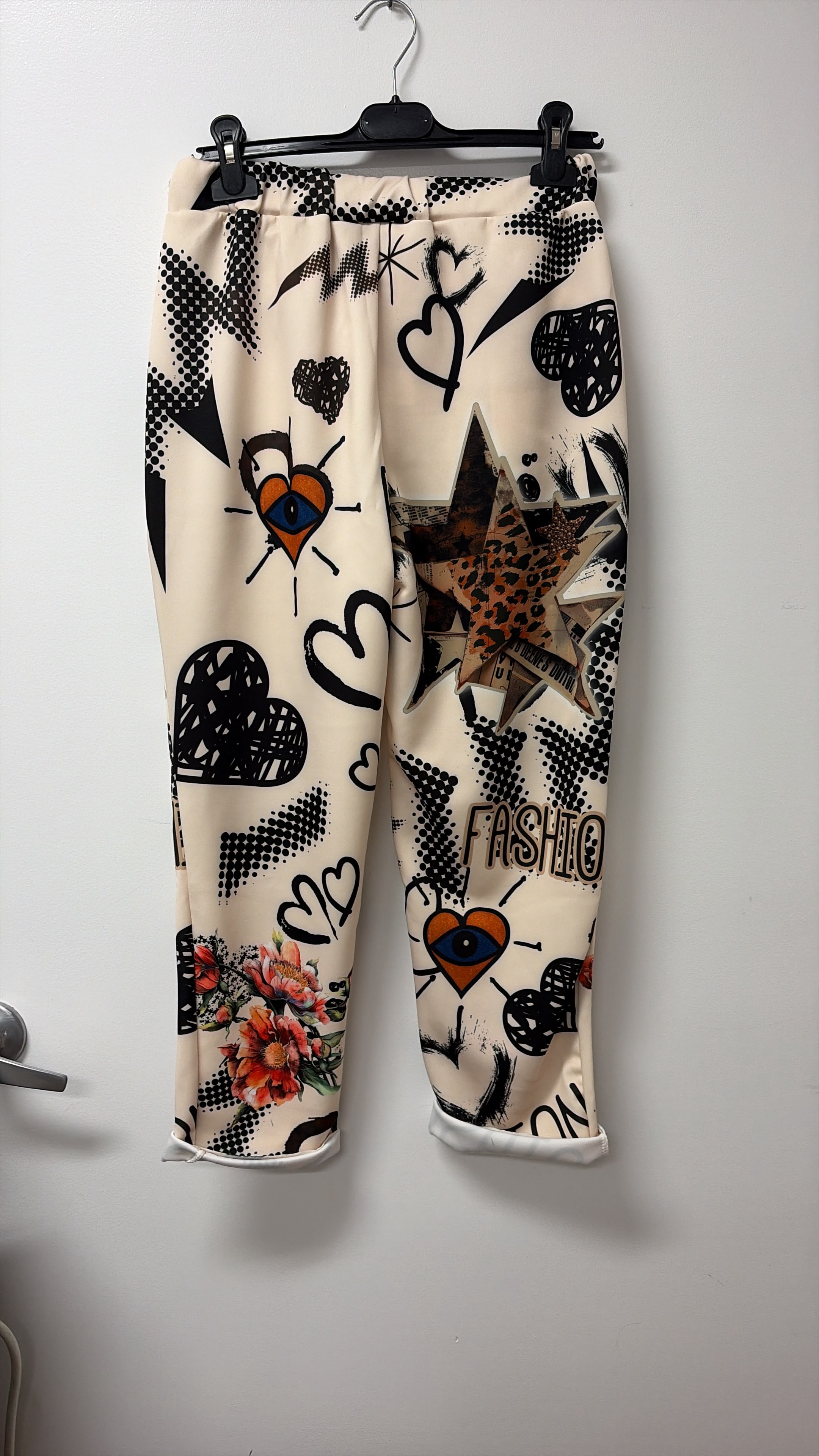 VIFSE Fashion Eye Doodle Jogger Pants Cream