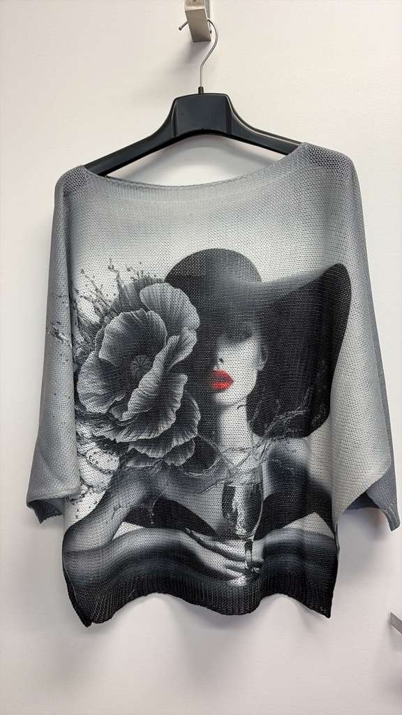VISBWG Italian One Size Gray Printed Knit Sweater