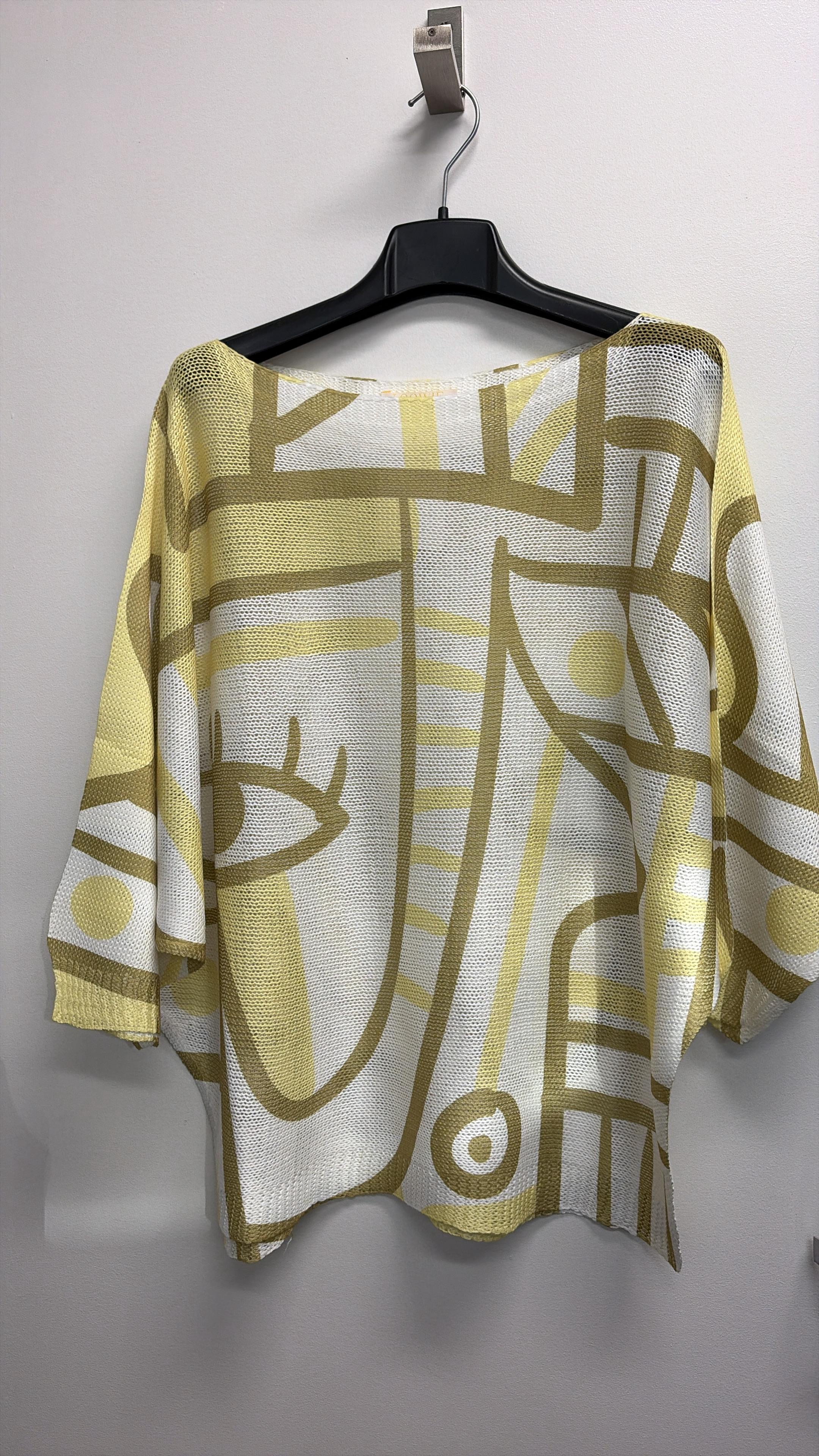 VISABYE Italian OS Abstract Yellow Printed Knit Sweater