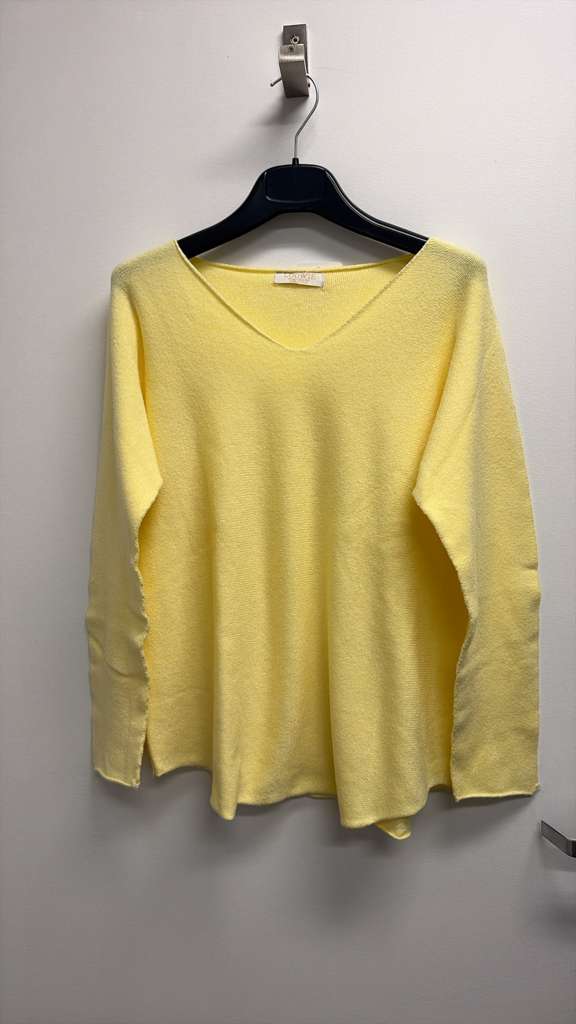 Z822PY Italian OS Pastel V-Neck Knit Soft Sweater