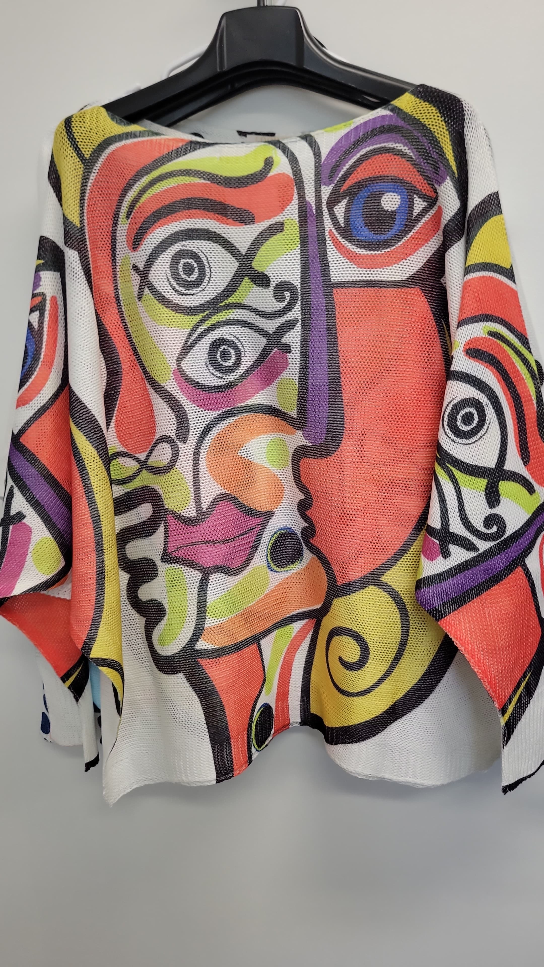VIAFKSR Italian OS Abstract Face Print Knit Sweater