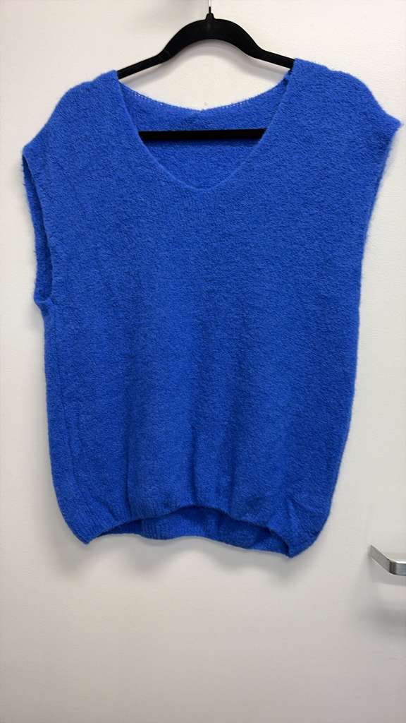 COVNSKSRB Italian OS Royal Blue V-Neck Sleeveless Knit Sweater
