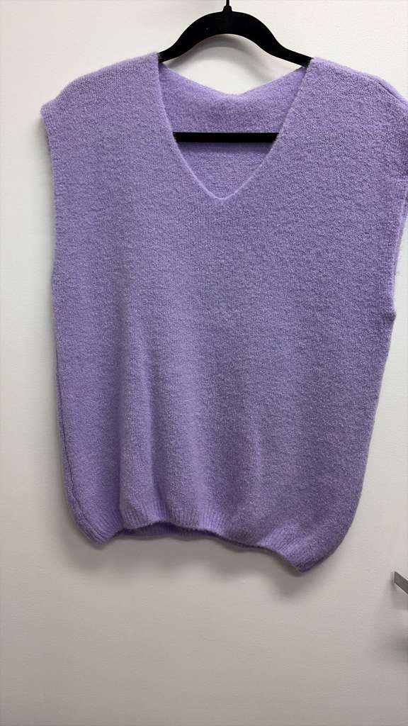 COVNSKSPU Italian OS Purple V-Neck Sleeveless Knit Sweater